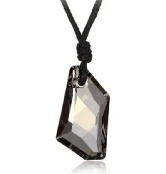 Kristal Taşlı Kolye (Altın Kaplama) - N01903